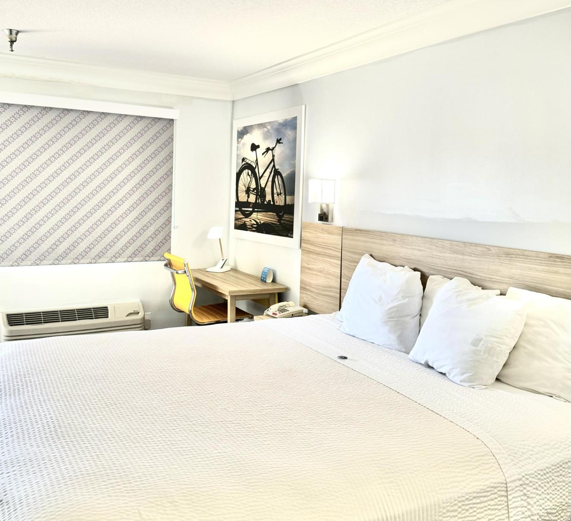 Days Inn By Wyndham Near City Of Hope Duarte Εξωτερικό φωτογραφία